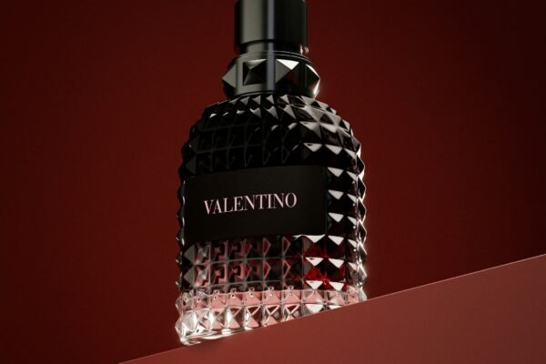 "Vince Camuto Perfume: Elegant, Alluring, Timeless Scent"