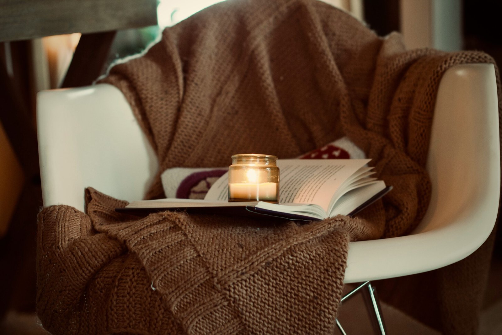Cozy Comfort: Soft, Warm, Stylish Blankets Everywhere